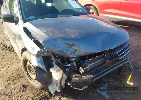 2015 Volkswagen Jetta 2.0L S из США, поврежденный, VIN 3VW2K7AJ7FM324469